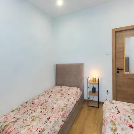 Francisca House بيت للعطل